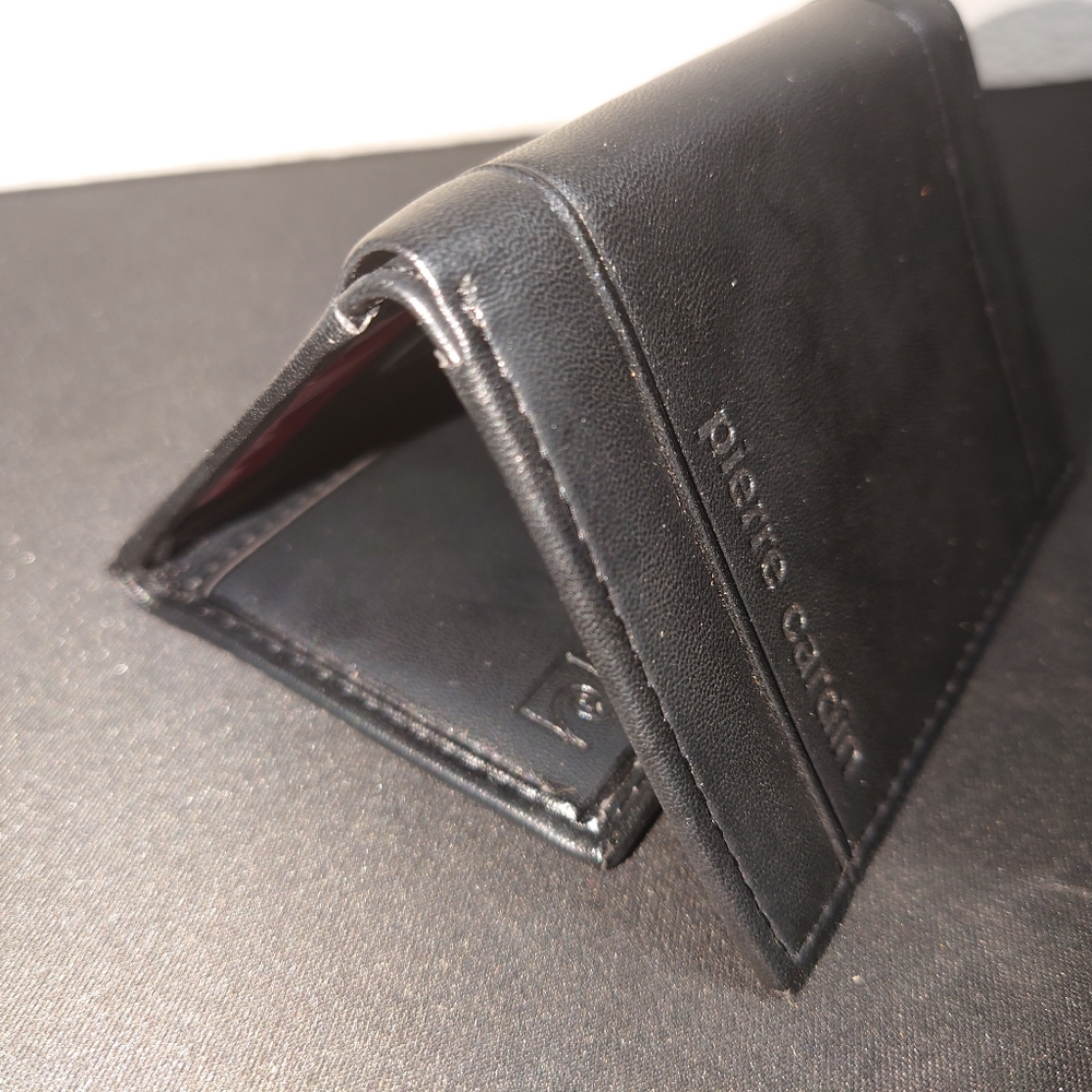 NEW Pierre Cardin trifold wallet